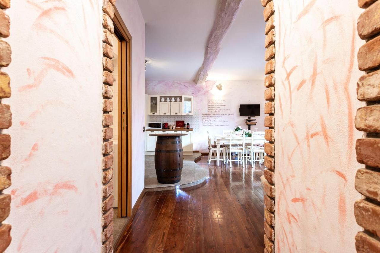 Residence Azalea&Glicine By Halldis Cadenabbia Bagian luar foto
